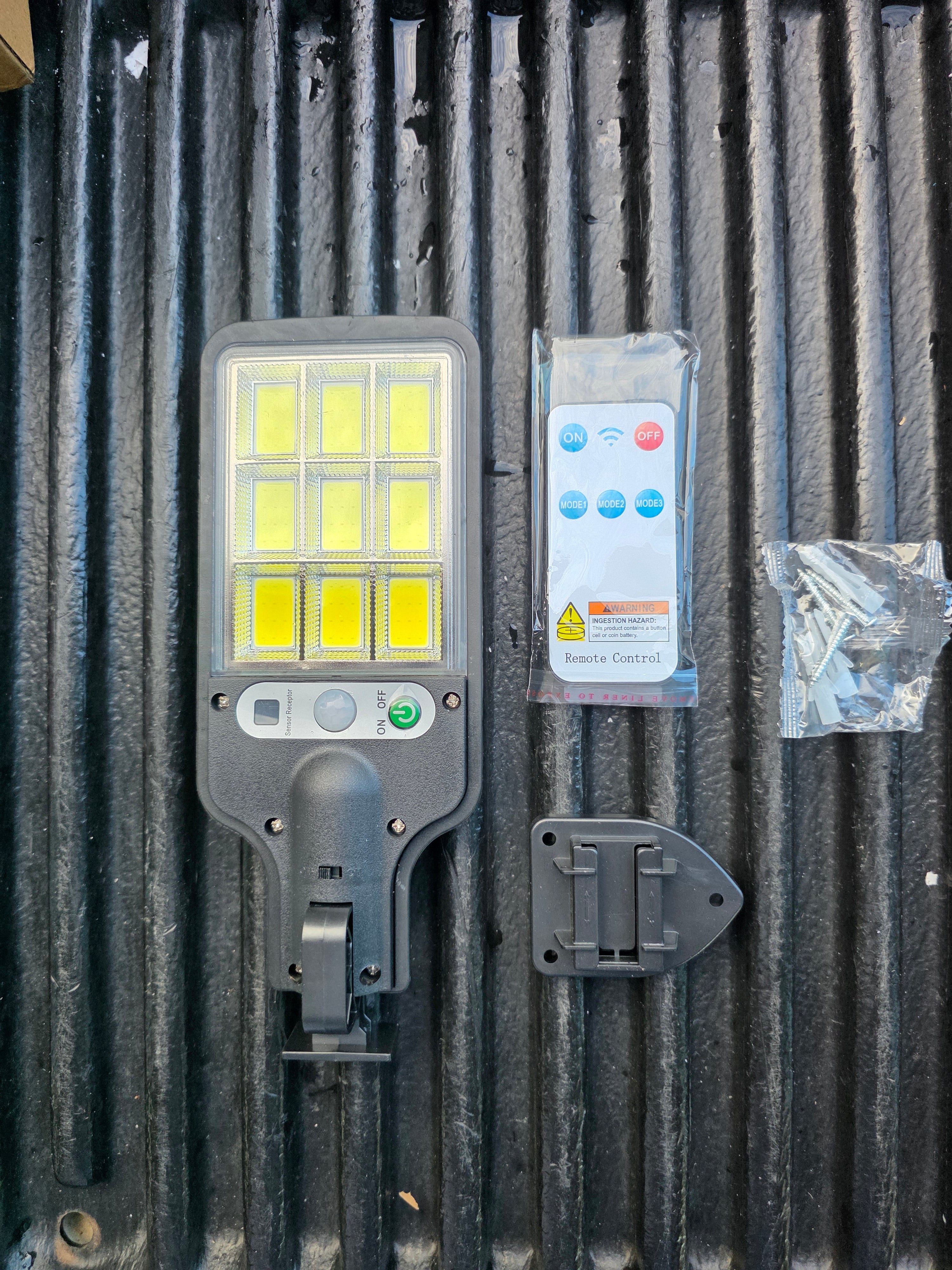 Solar outside street light w/Remote