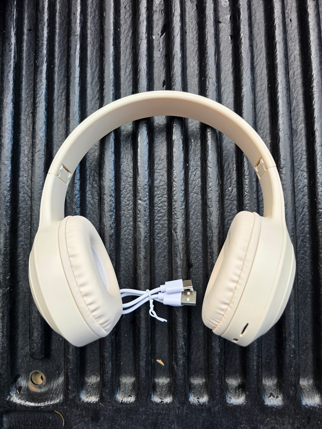 Foldable headphones