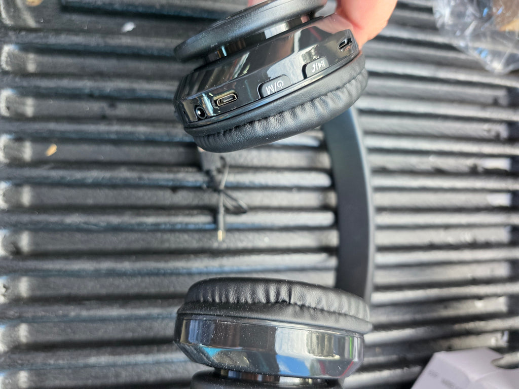 Foldable headphones